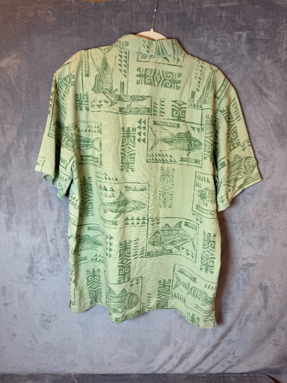Quiksilver Waterman Fish Print Hawaiian Camp Shirt Mens Large Tropical Button Up - Picture 2 of 5